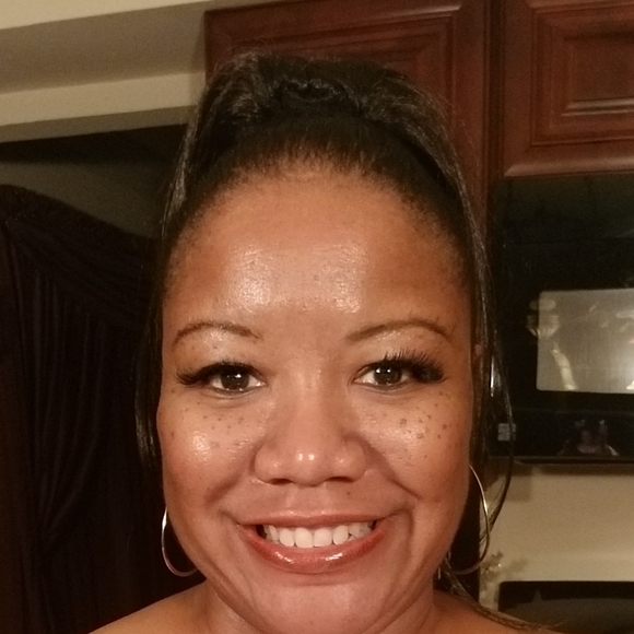 Meet your Posher, Tai - Picture 1 of 15